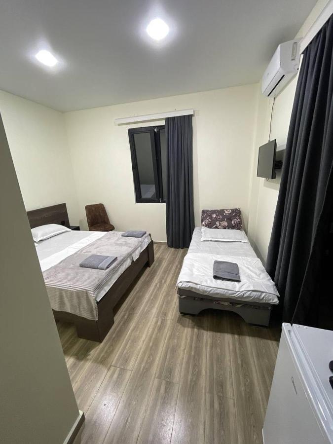 Hotel Estonia Two 코불레티 외부 사진